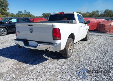 2016 Ram 1500 Big Horn z USA, uszkodzony, nr VIN 1C6RR6GT3GS332150